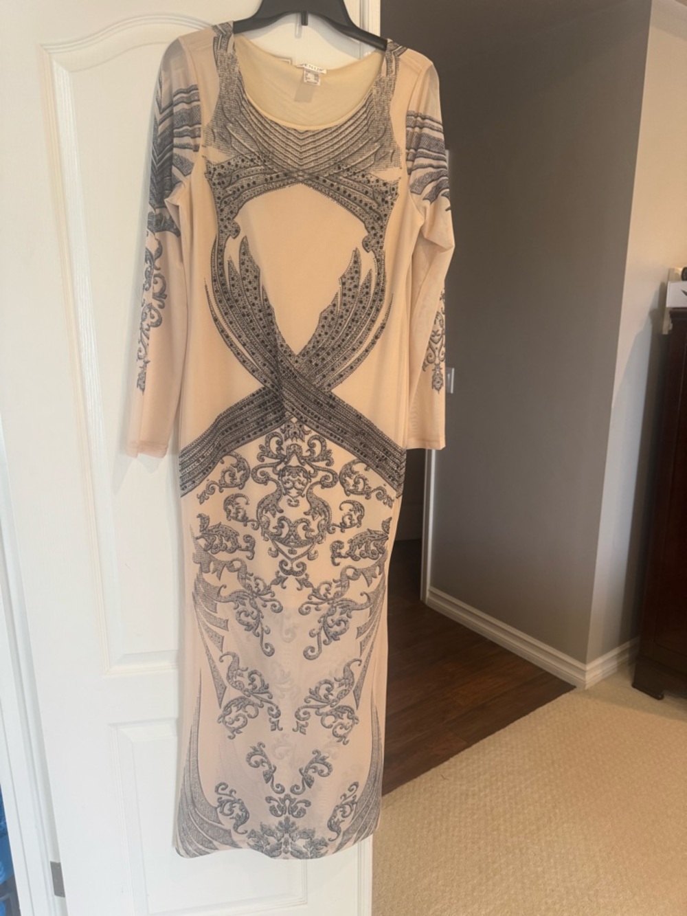 VENUS Beige Long Sleeve Maxi Dress with Gray Ornate Print